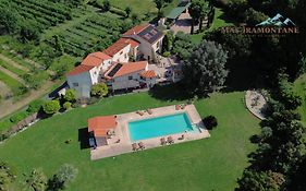 MAS TRAMONTANE ancien mas agricole avec chambres d'hôtes, studio, parc arboré, piscine et sa vue face au Canigou